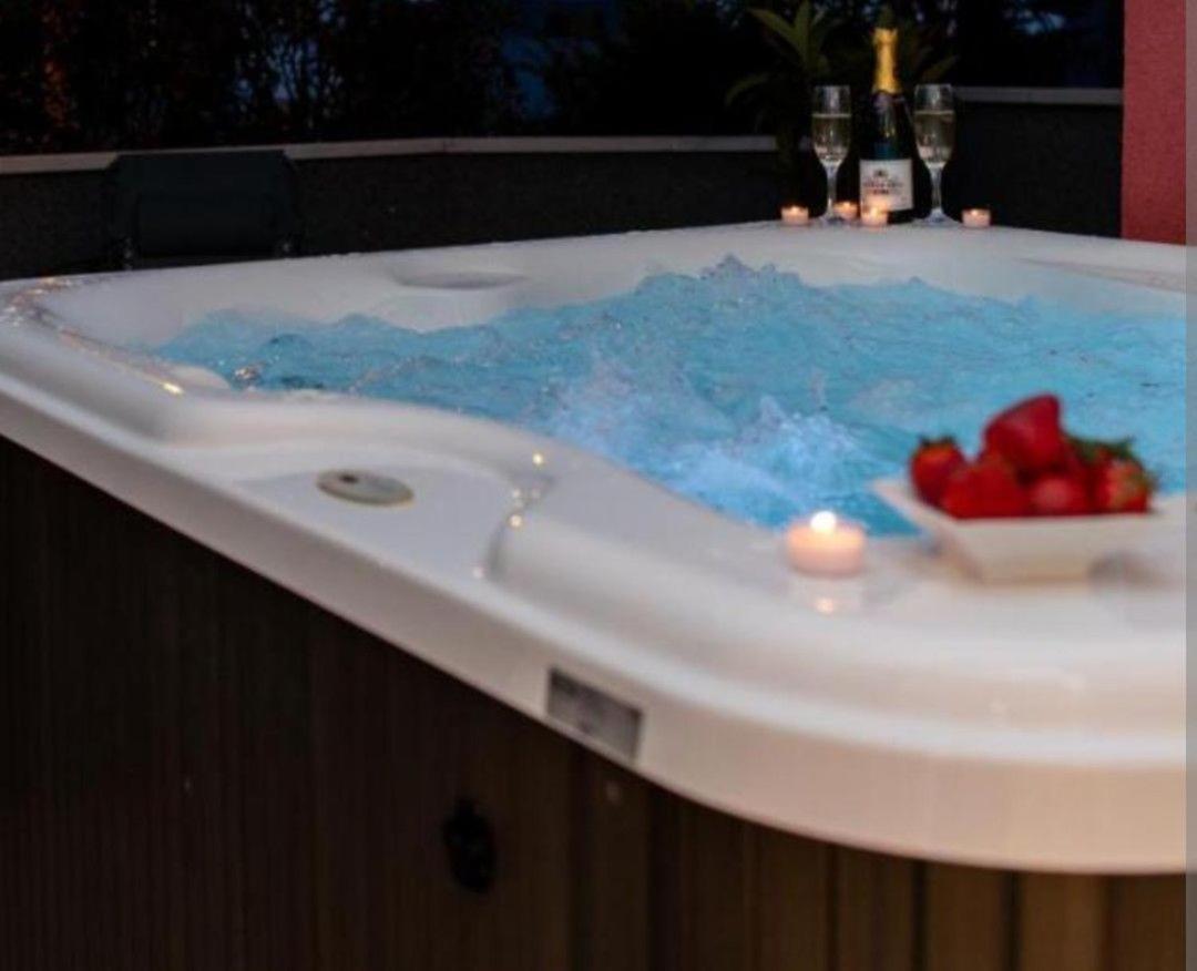 Salvia Apartment With Private Jacuzzi سبليت المظهر الخارجي الصورة
